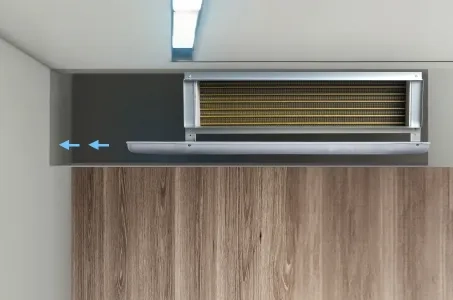 Výhody kanálovej inštalácie fan-coil jednotiek pod stropom: príklad Mycond MCFC