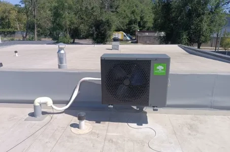 Inštalácia v chate s tepelnými čerpadlami Mycond Split série BeeHeat