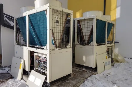 Komerčný maloobchodný klimatizačný systém poháňaný modulárnou tepelnou pumpou Mycond